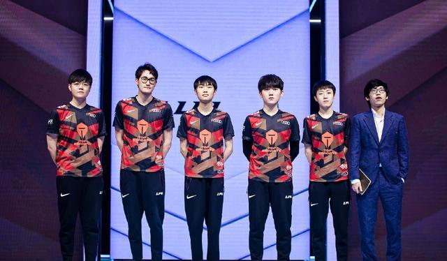 而森林狼则 而森林狼则